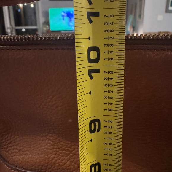 Fossil Shoulder Bag - Picture 4 of 5